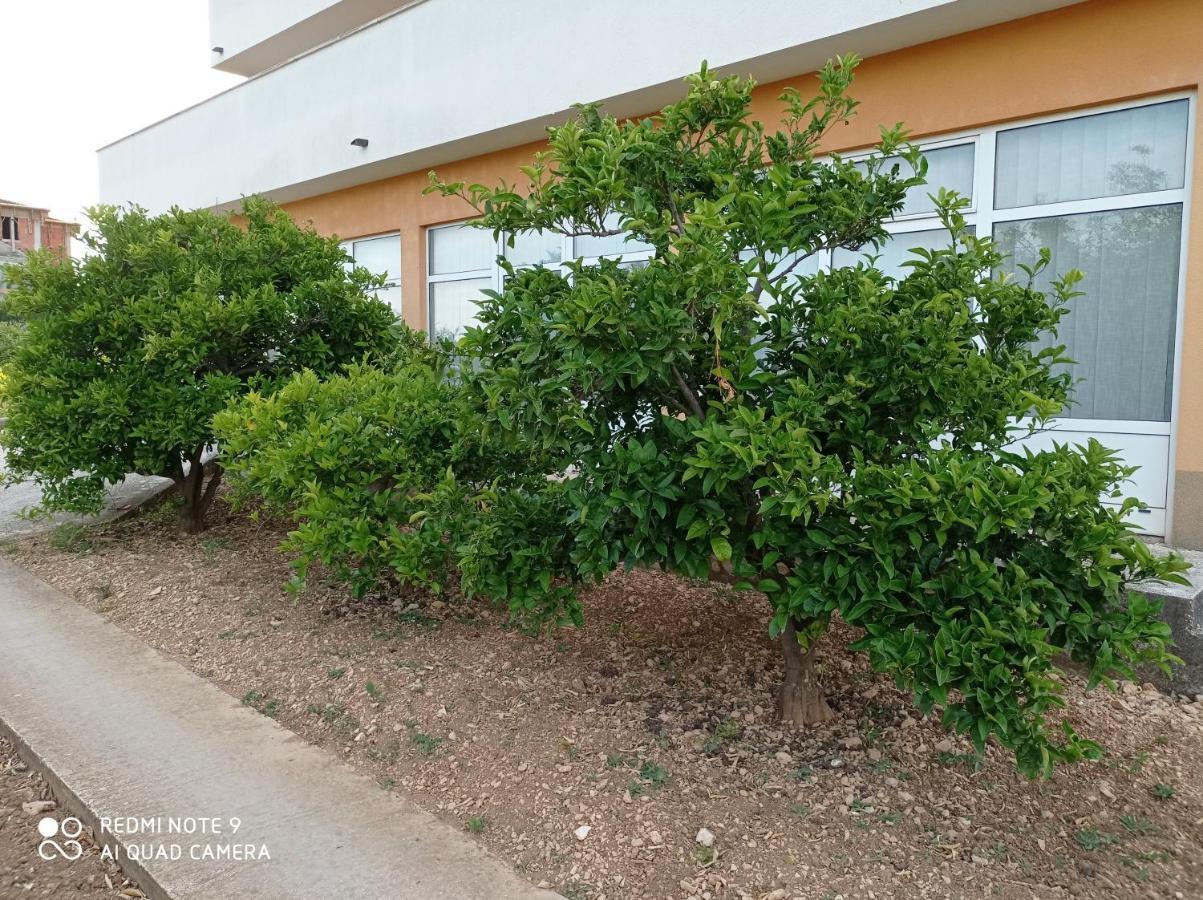Apartmani Barisic Trogir Exterior foto