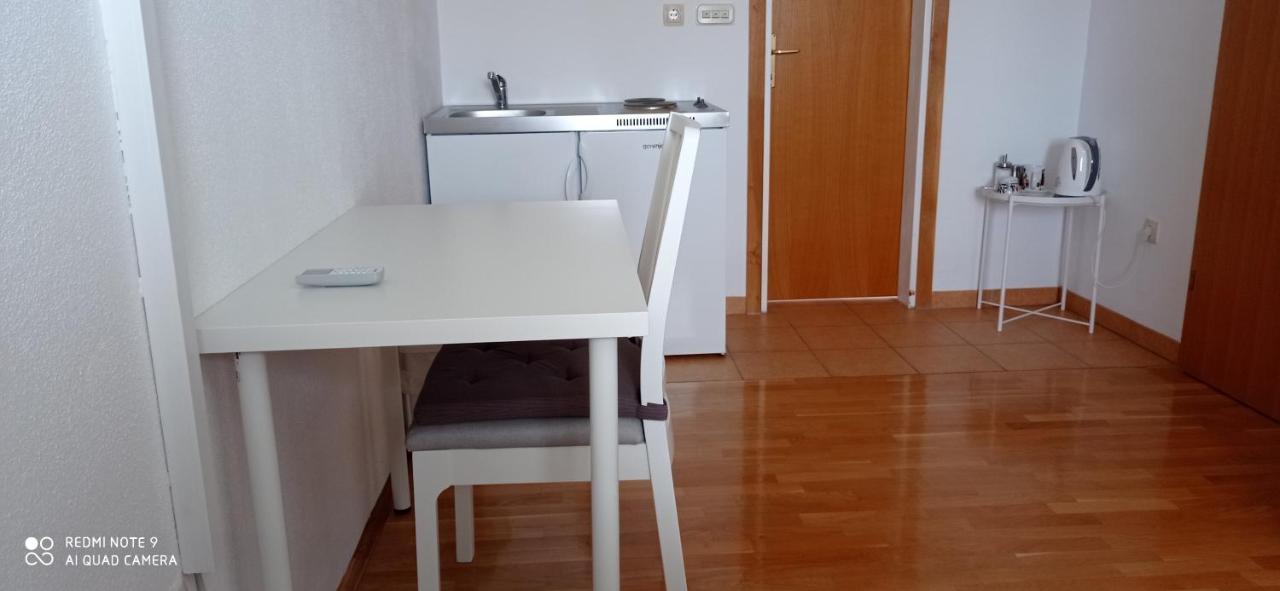 Apartmani Barisic Trogir Exterior foto